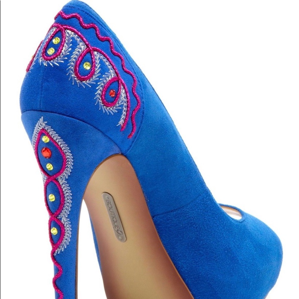 Boutique 9 Embellished Pump